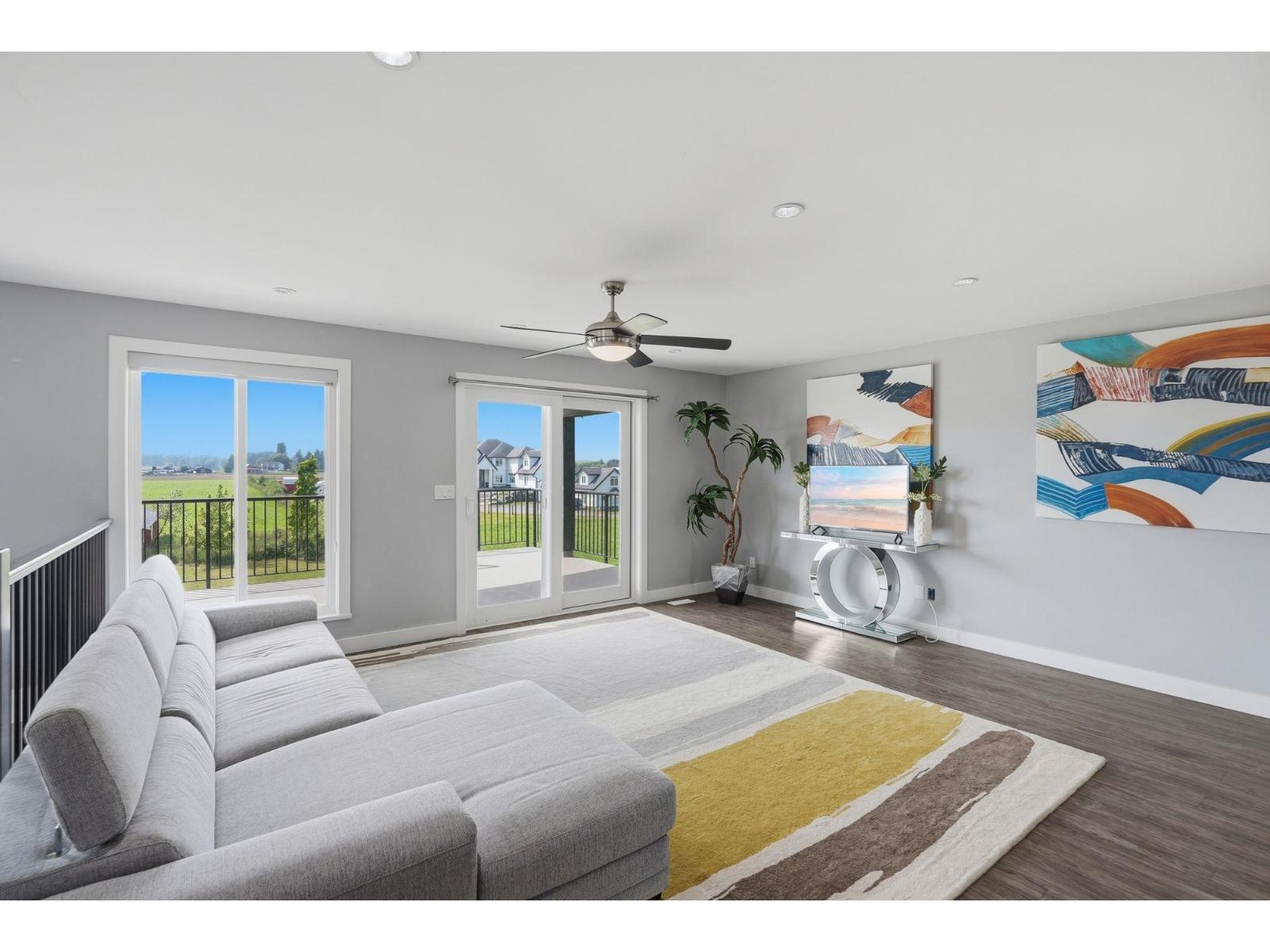 6155 BLACKBURN ROAD|Greendale