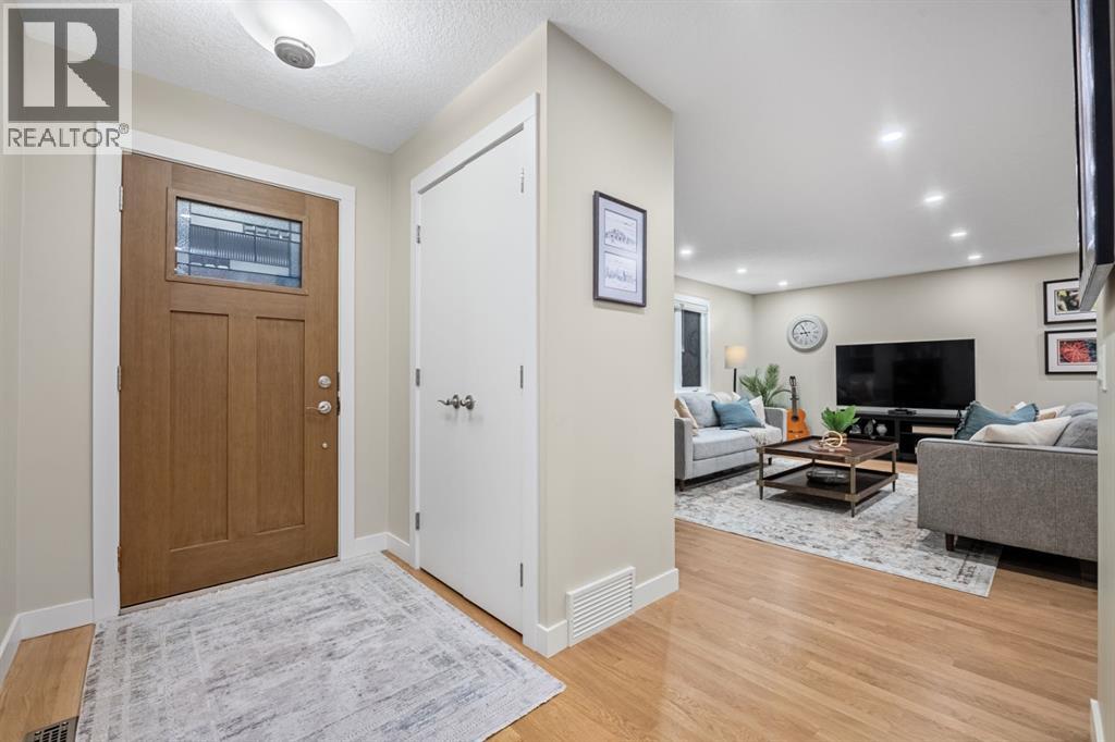 115 Lake Wasa Place SE