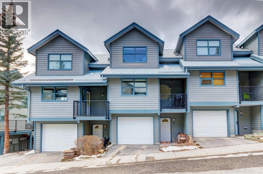 18, 242 Benchlands Terrace