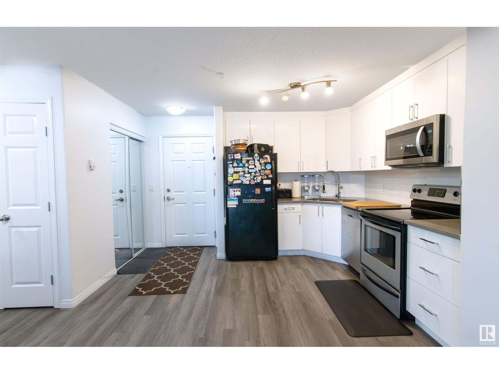 #209 9945 167 ST NW