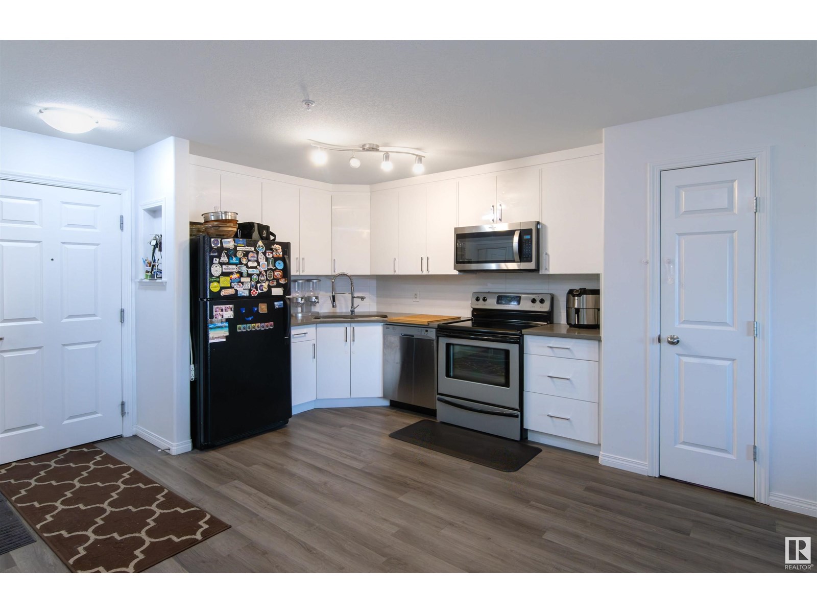#209 9945 167 ST NW