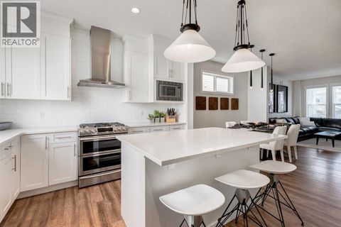 128 Heritage Heights Cochrane AB T4C2R5