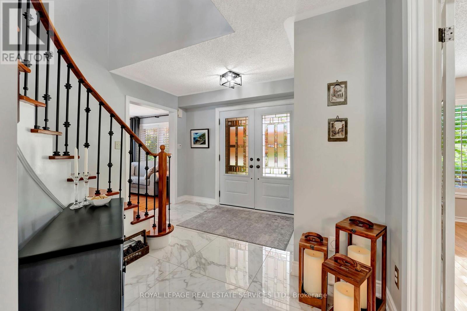 1109 SHELTERED OAK COURT