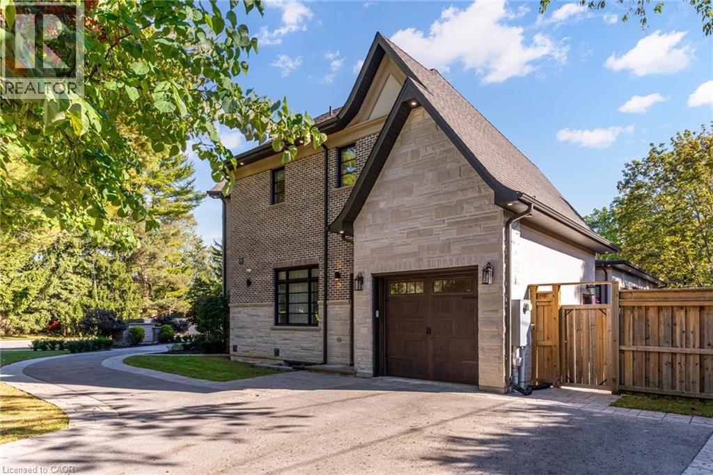 126 MCGREGOR Crescent