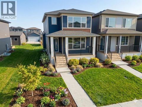 114 Wolf Hollow Terrace SE Calgary AB T2X6C5