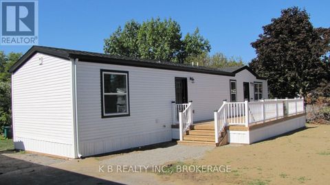 1 PARKINGTON PLACE Kingston (Rideau) ON K7K5C7