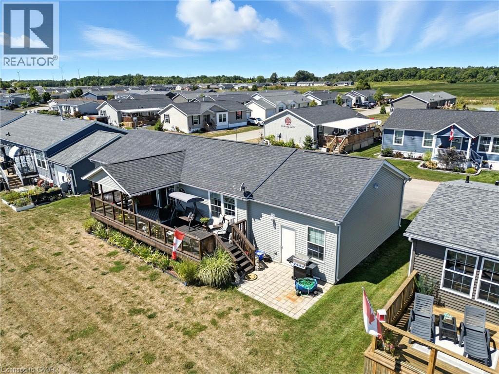 55 RIVERBEND Crescent