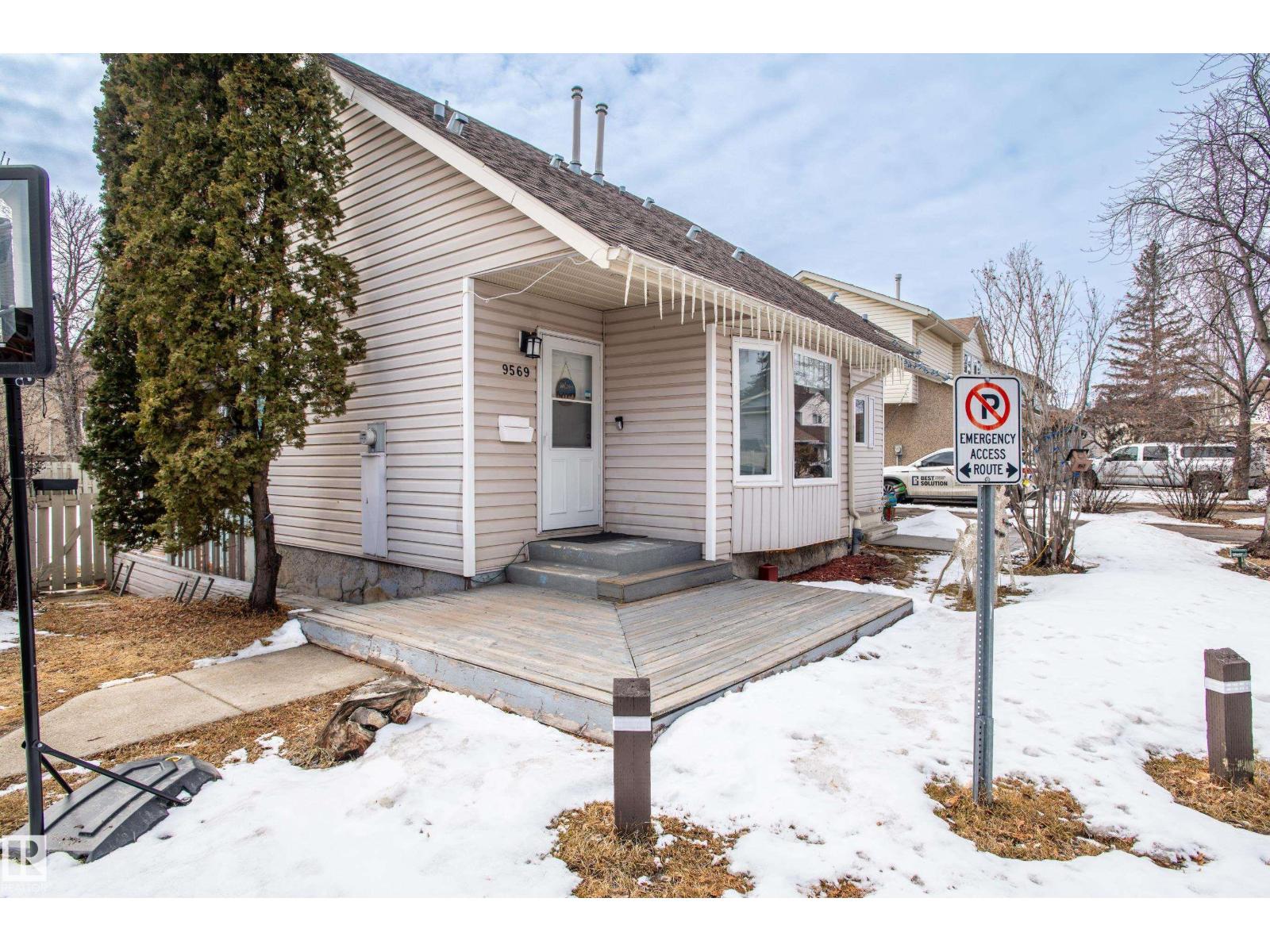 9569 180A ST NW