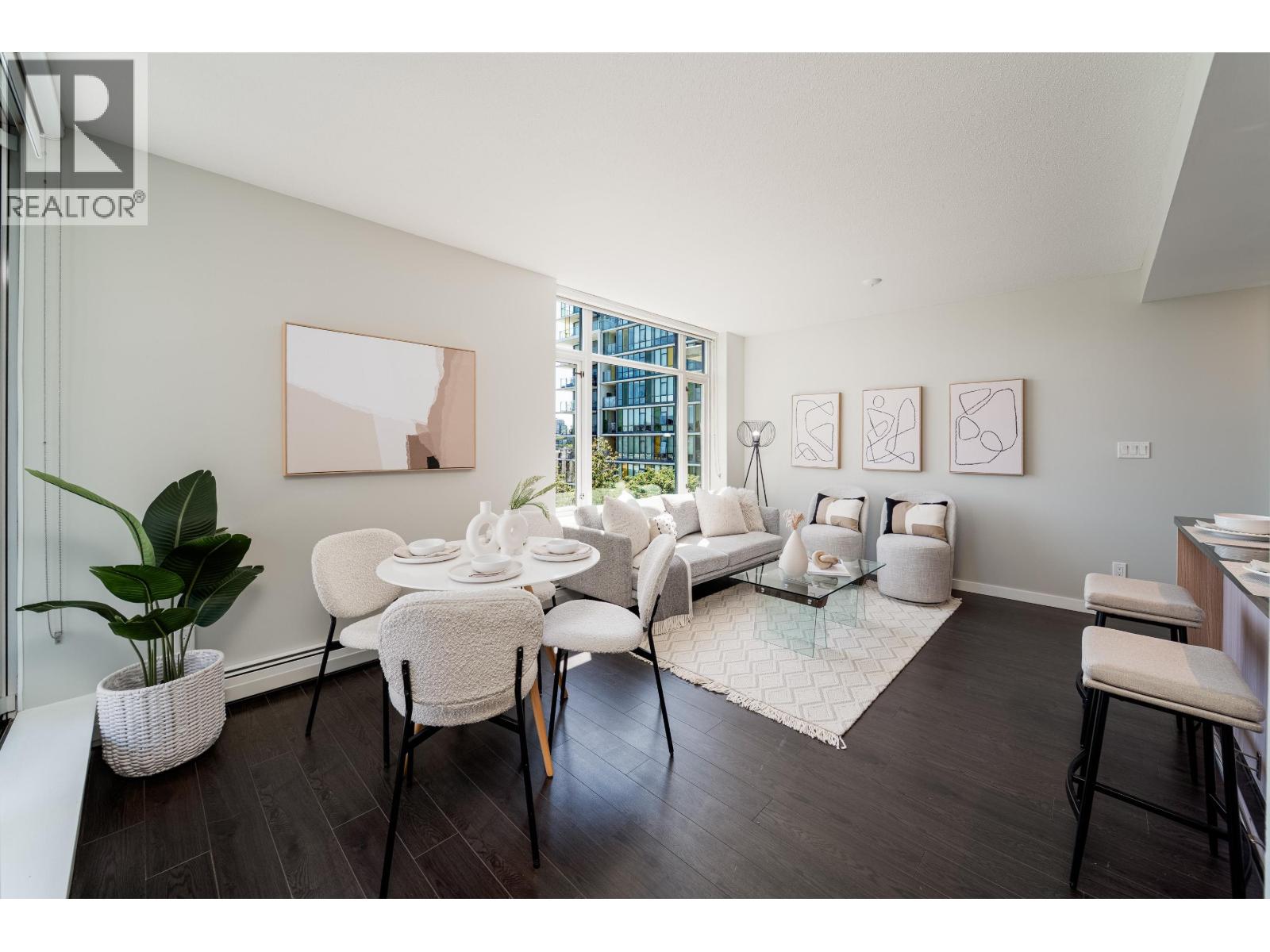 902 138 W 1ST AVENUE