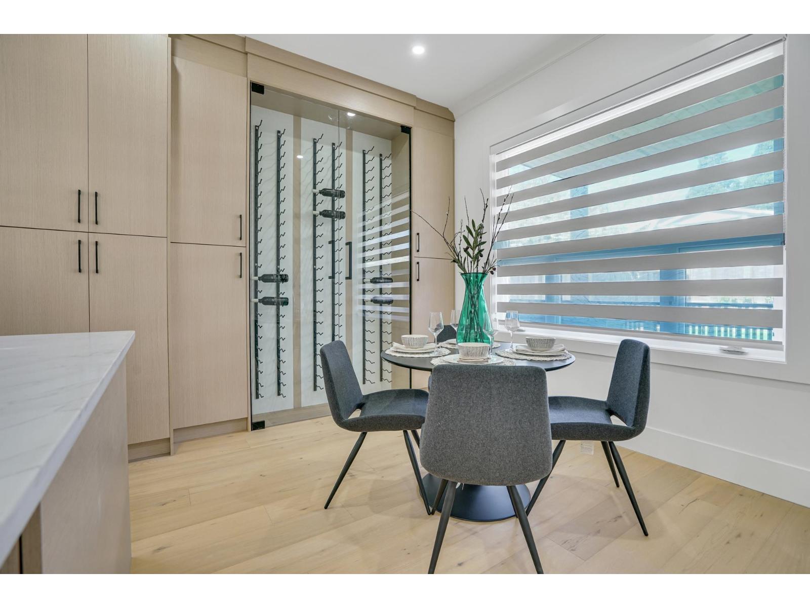 15919 RUSSELL AVENUE