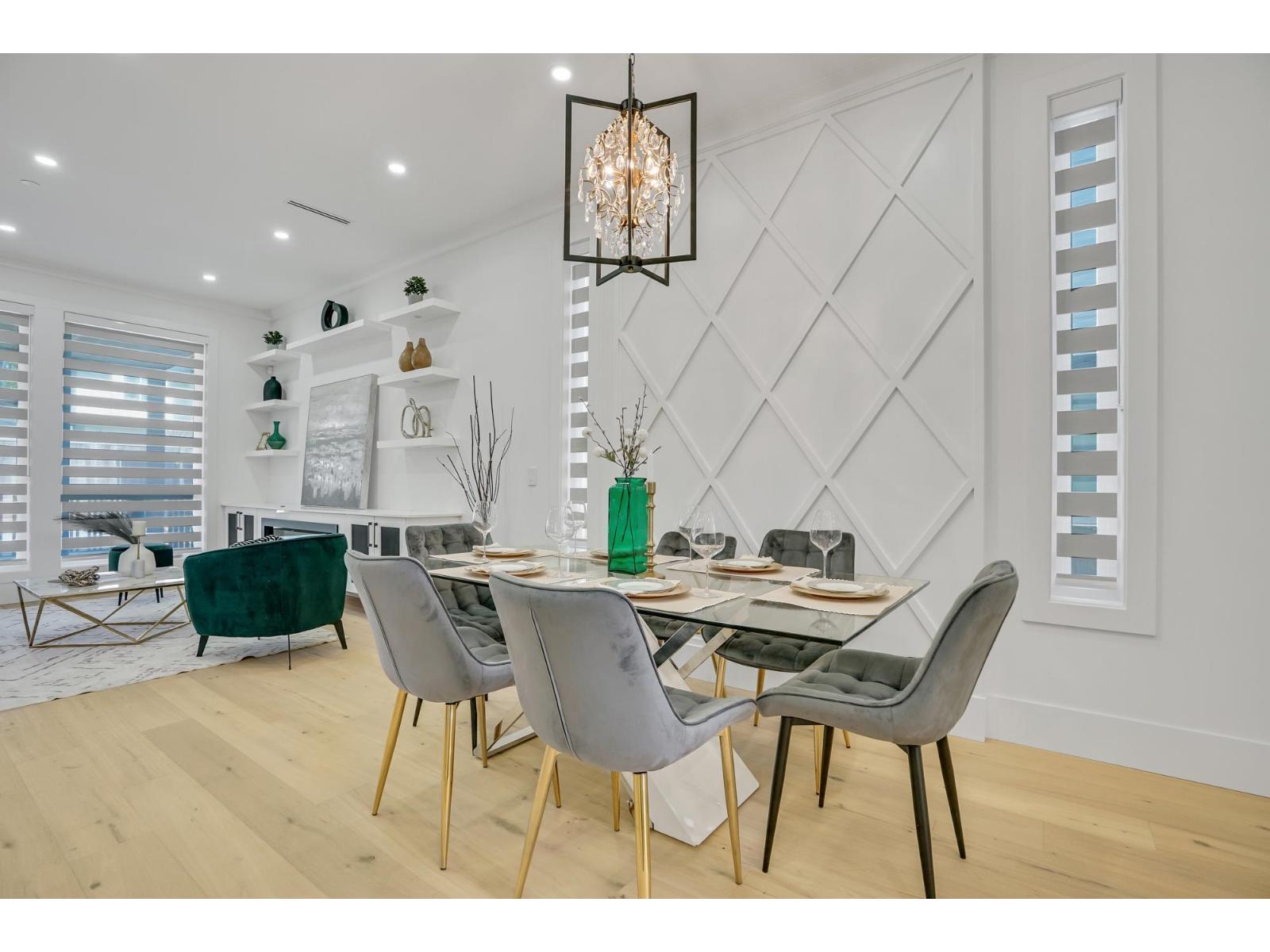 15919 RUSSELL AVENUE