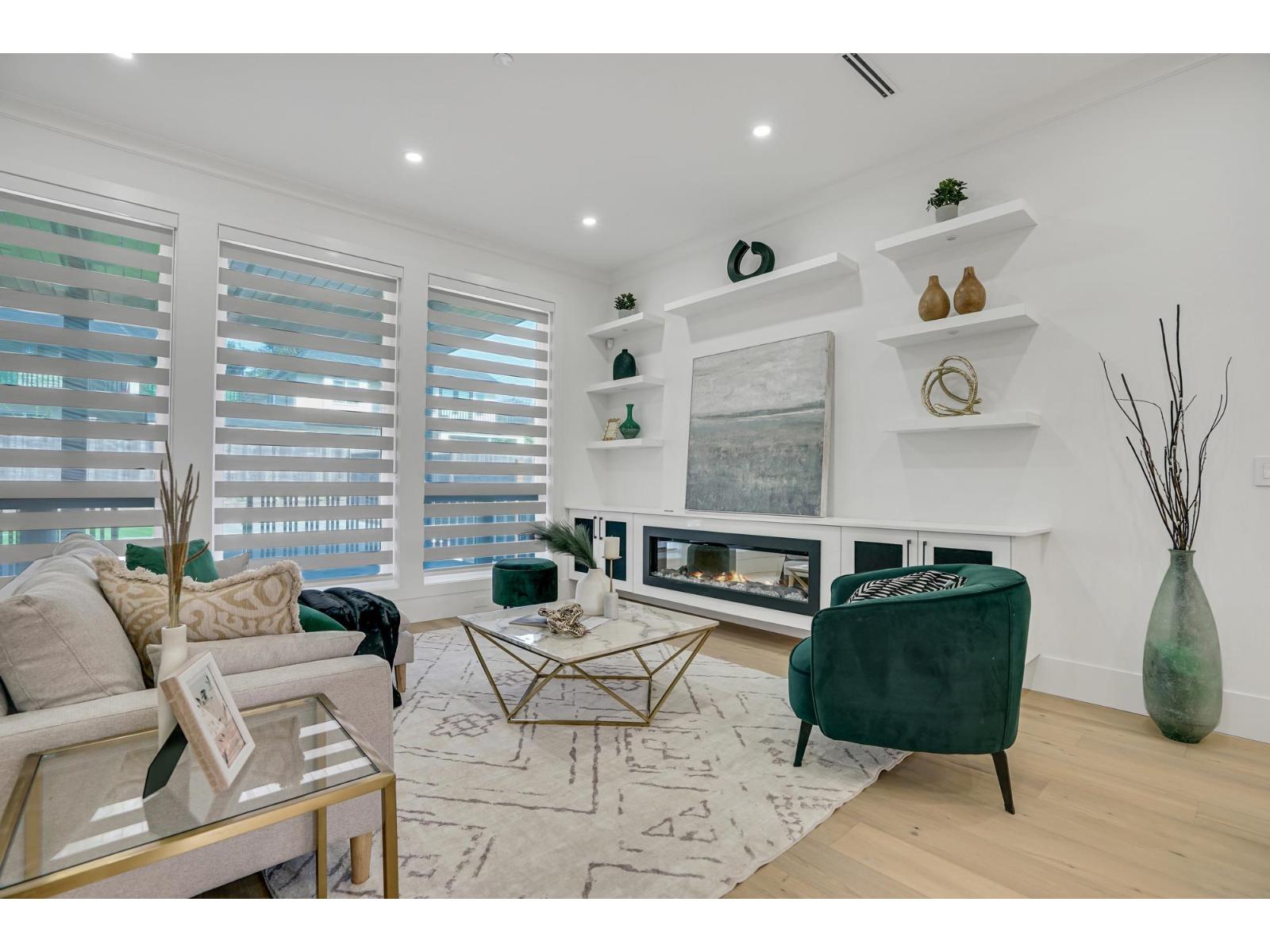 15919 RUSSELL AVENUE