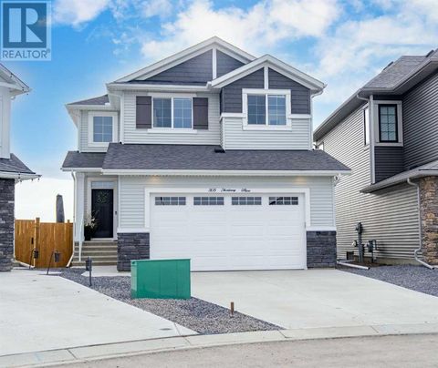 303 Monterey Place SE High River AB T1V0H6
