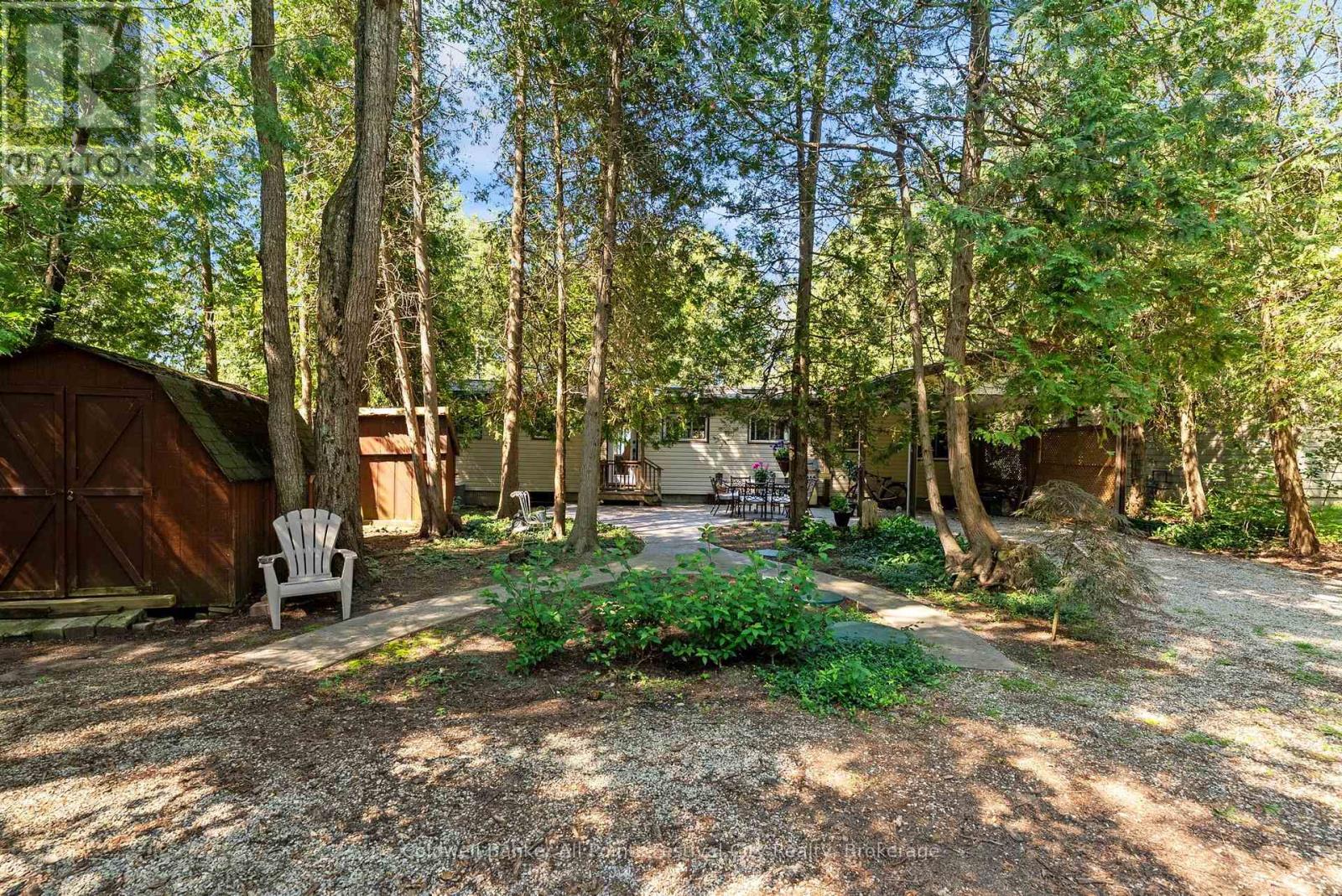 149 HURON ROAD W