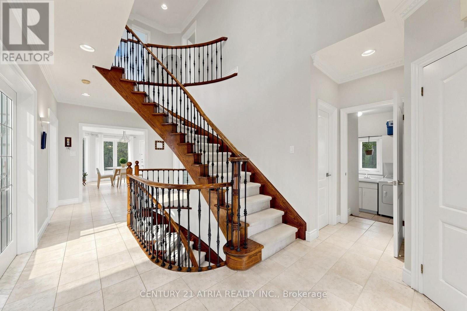 118 MAY AVENUE