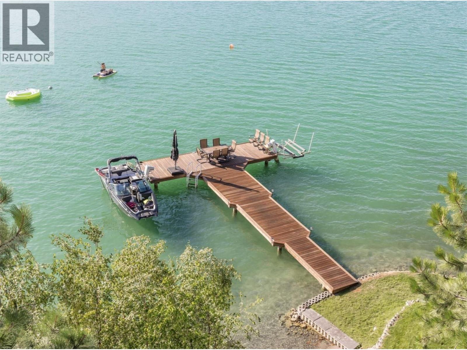 15010 & 15020 Tamarack Drive