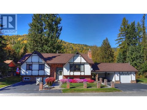 1731 BARRETT Drive Fruitvale BC V0G1L0