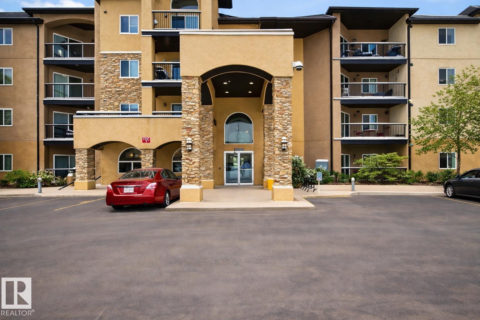 #404 14608 125 ST NW