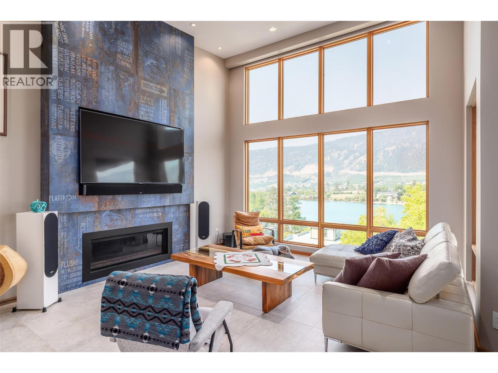 15896 Claridge Drive