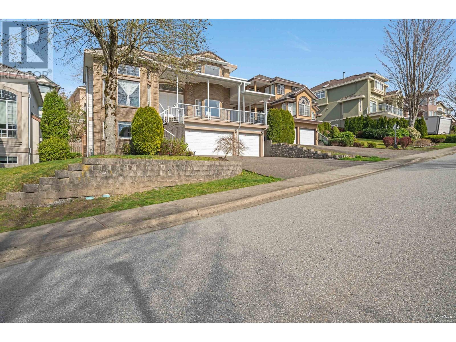 2551 SAPPHIRE PLACE