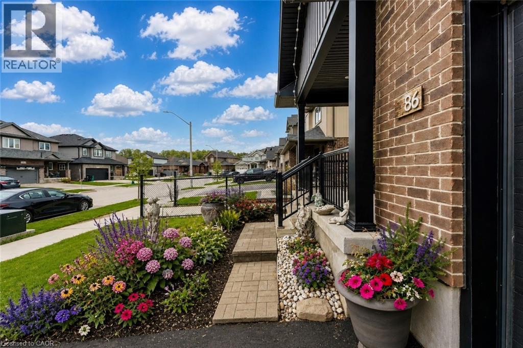86 WOODBERRY Crescent