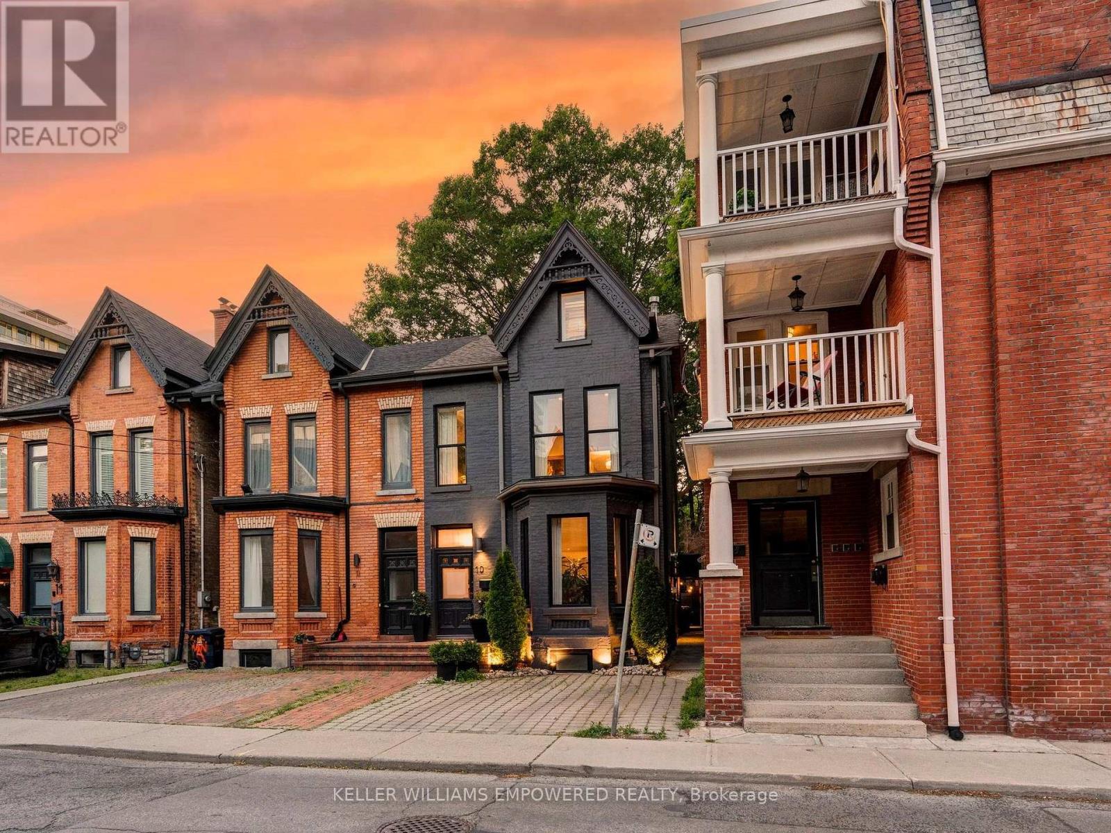 10 WEBSTER AVENUE
