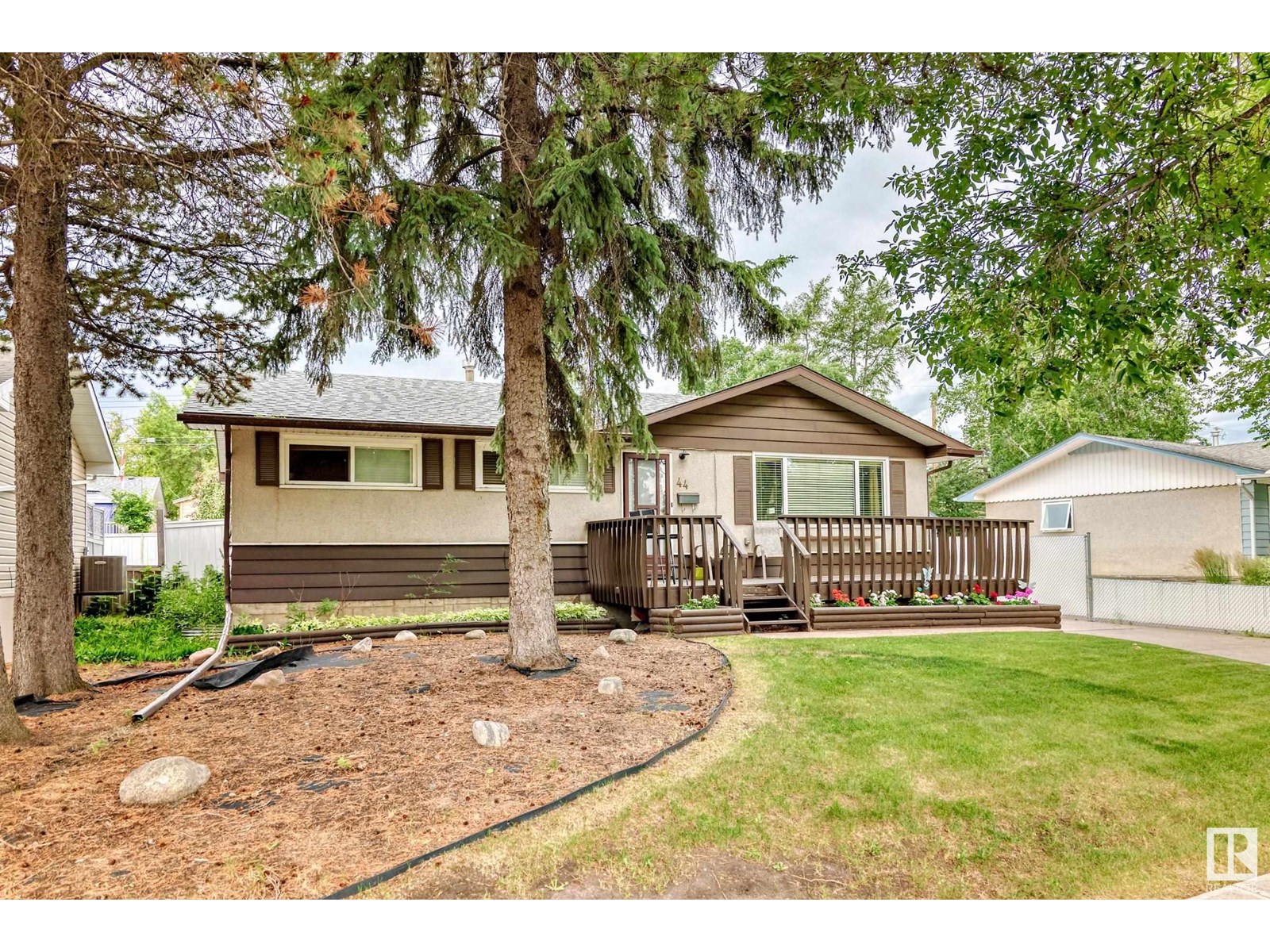 44 GRANDIN RD