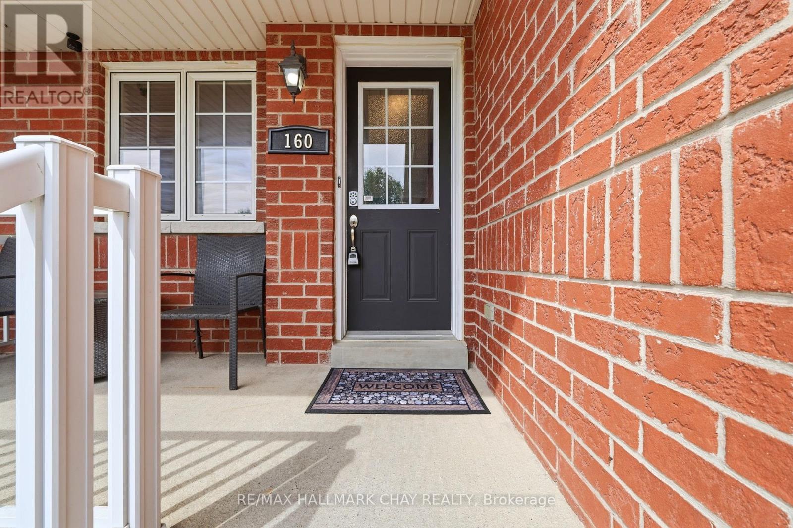 160 STONEMOUNT CRESCENT