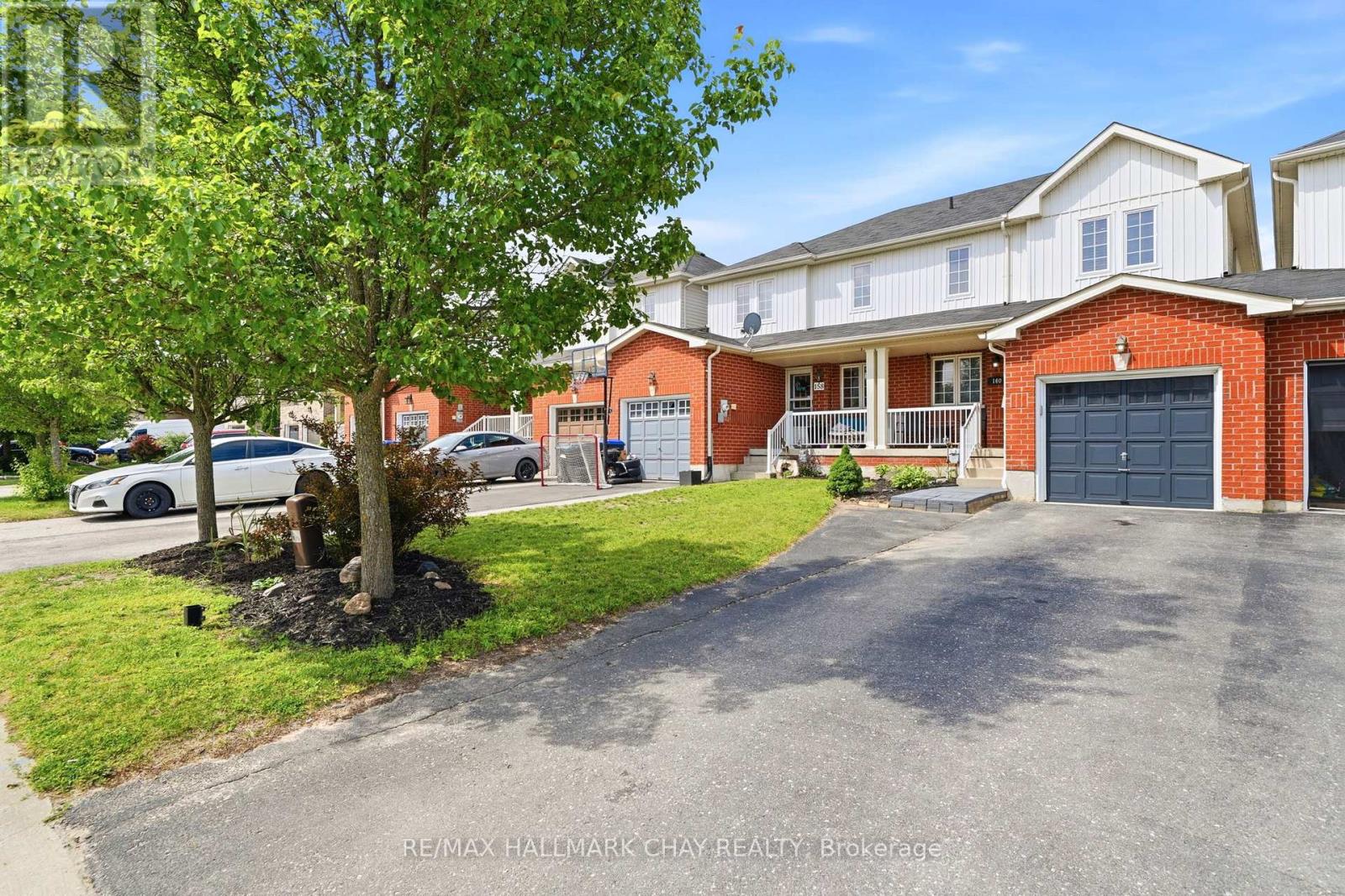 160 STONEMOUNT CRESCENT