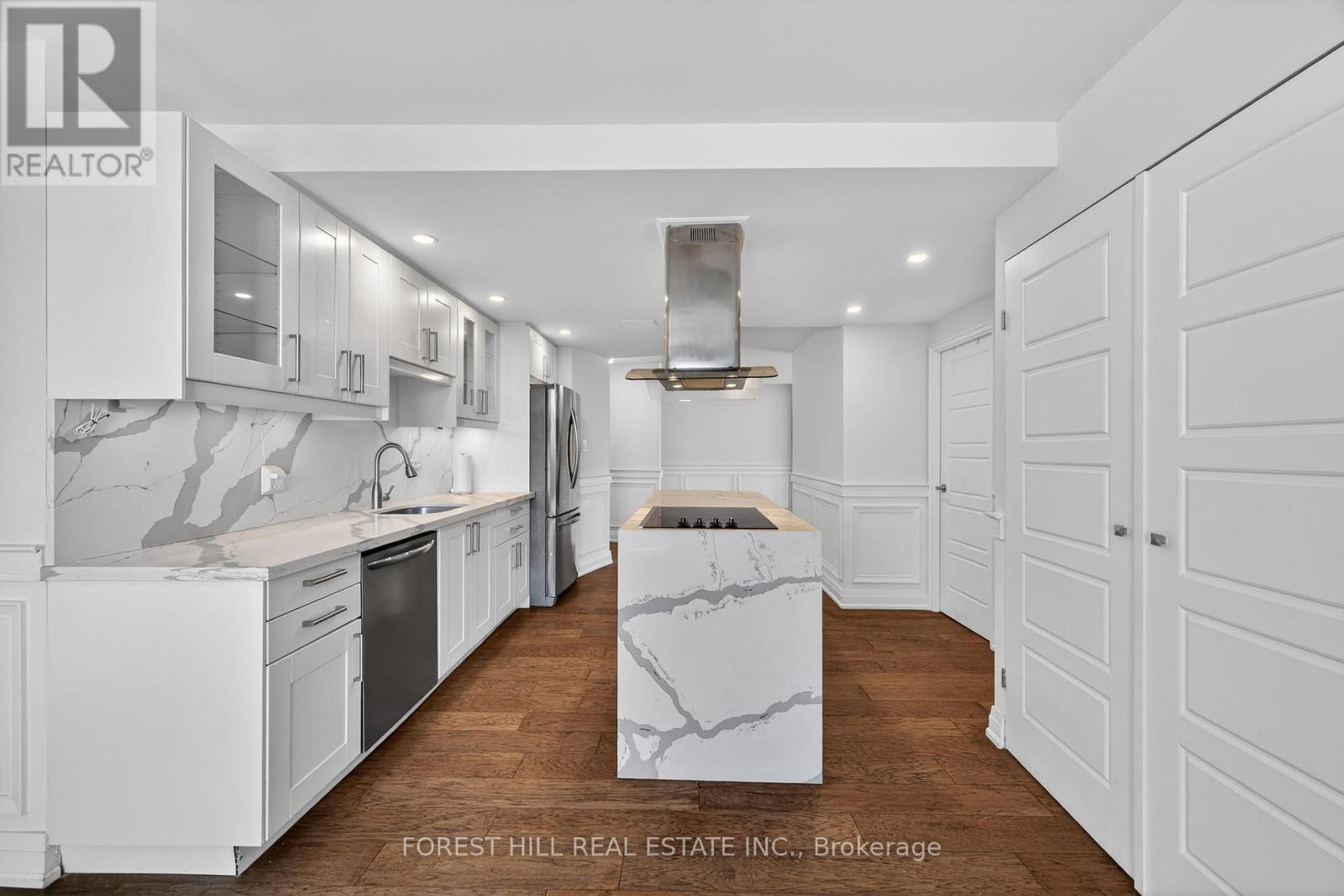 1002 - 1201 STEELES AVENUE W