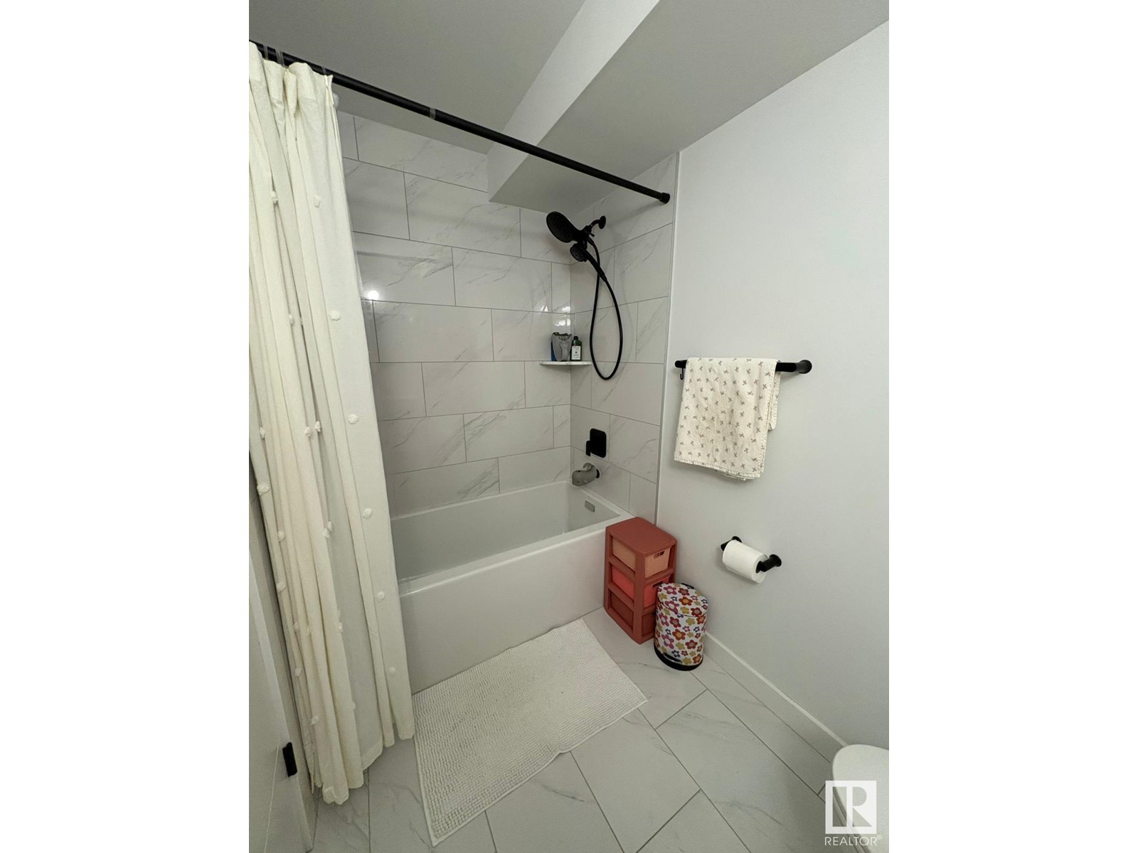 #616 3 PERRON ST