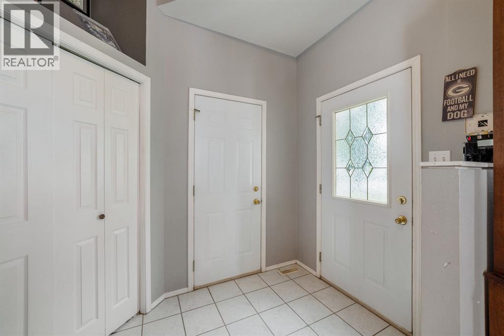 260 Red Crow Boulevard W