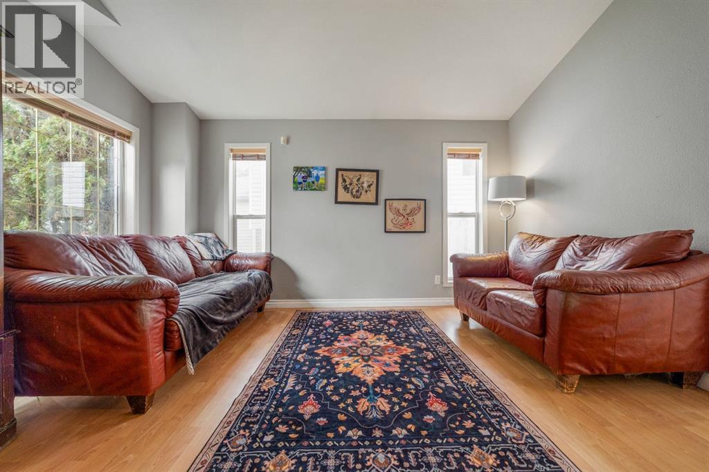 260 Red Crow Boulevard W