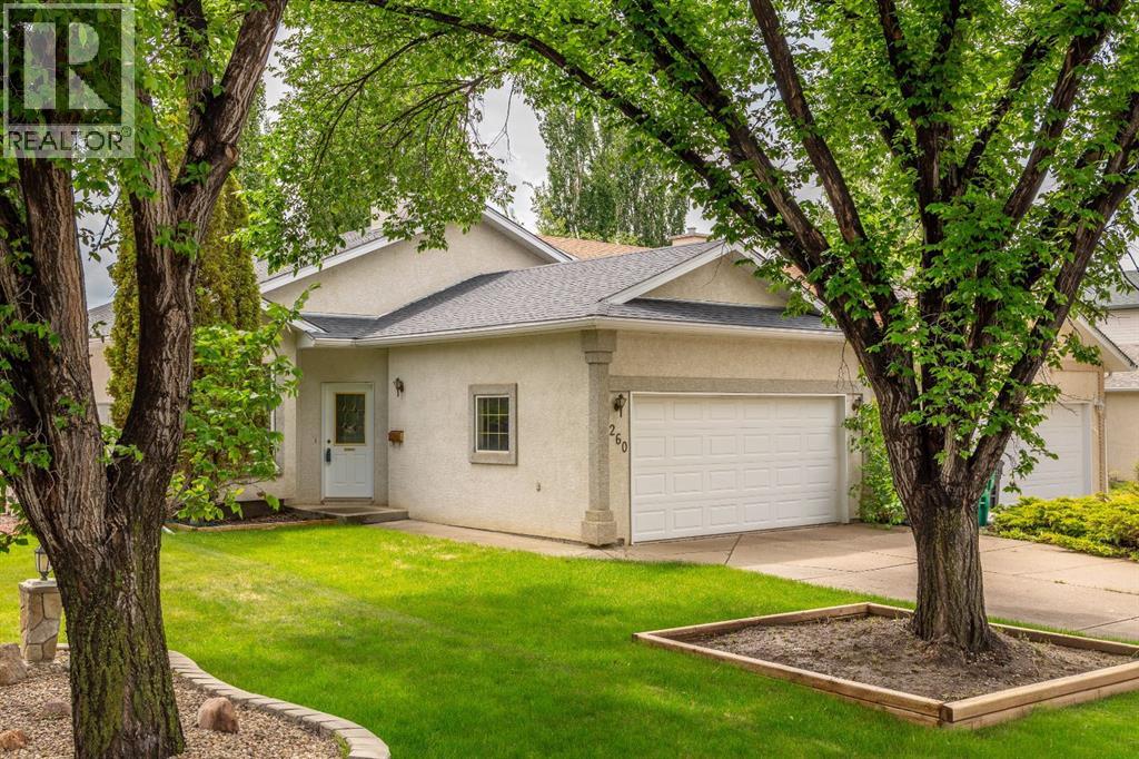 260 Red Crow Boulevard W