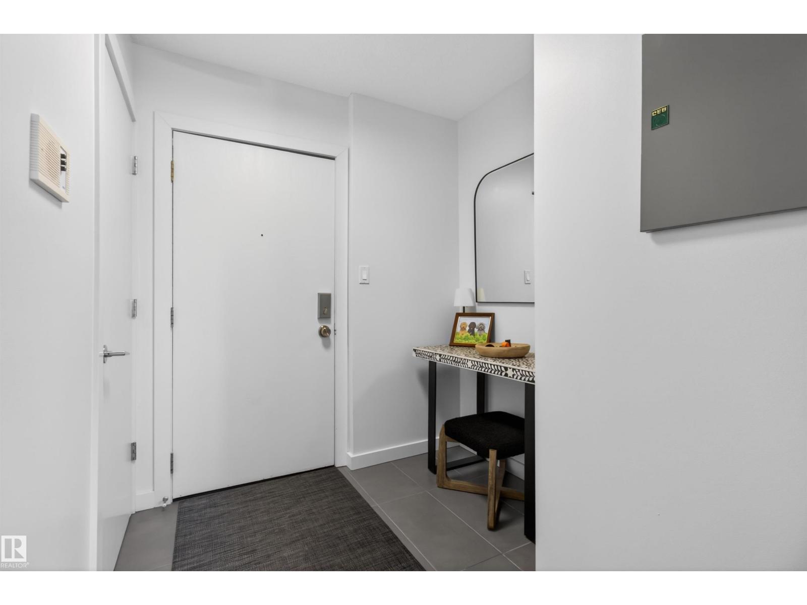 #305 10026 112 ST NW