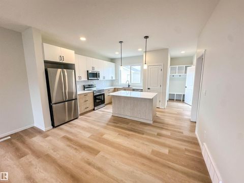 107 BRICKYARD DR Stony Plain AB T7Z0P2