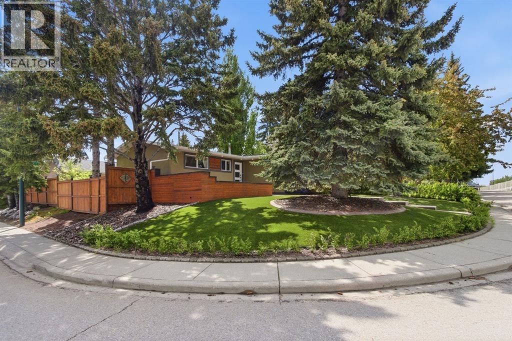 10504 Spadina Drive SW