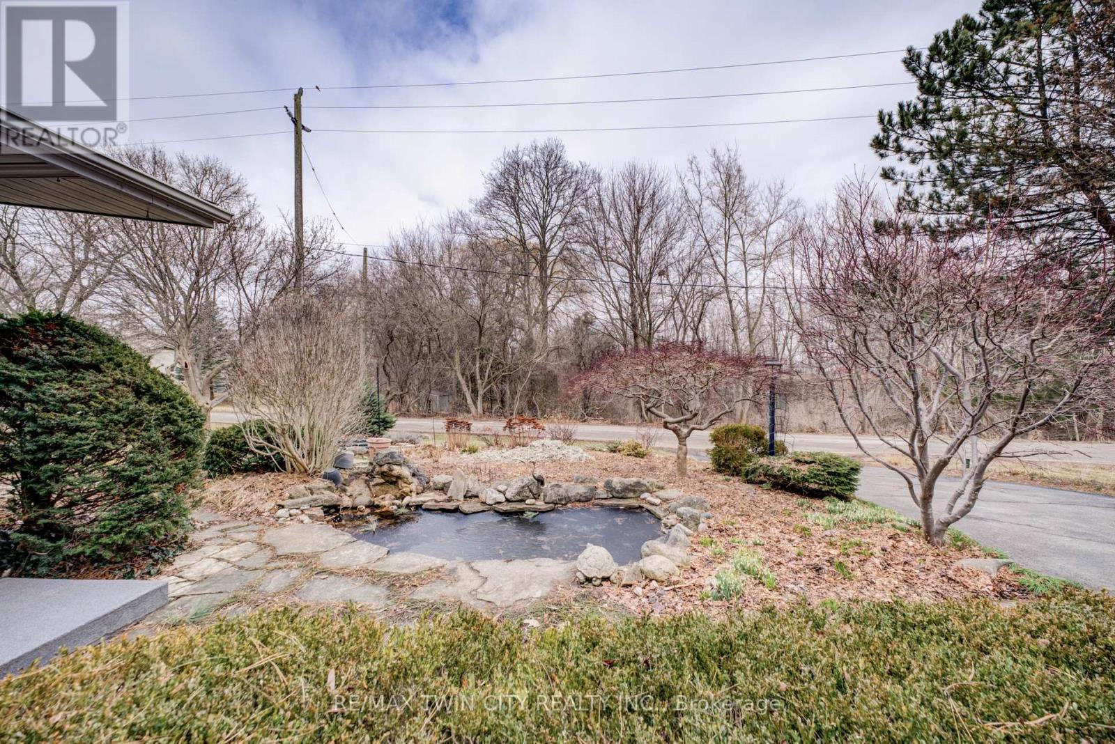 9 SUMMERHAYES CRESCENT