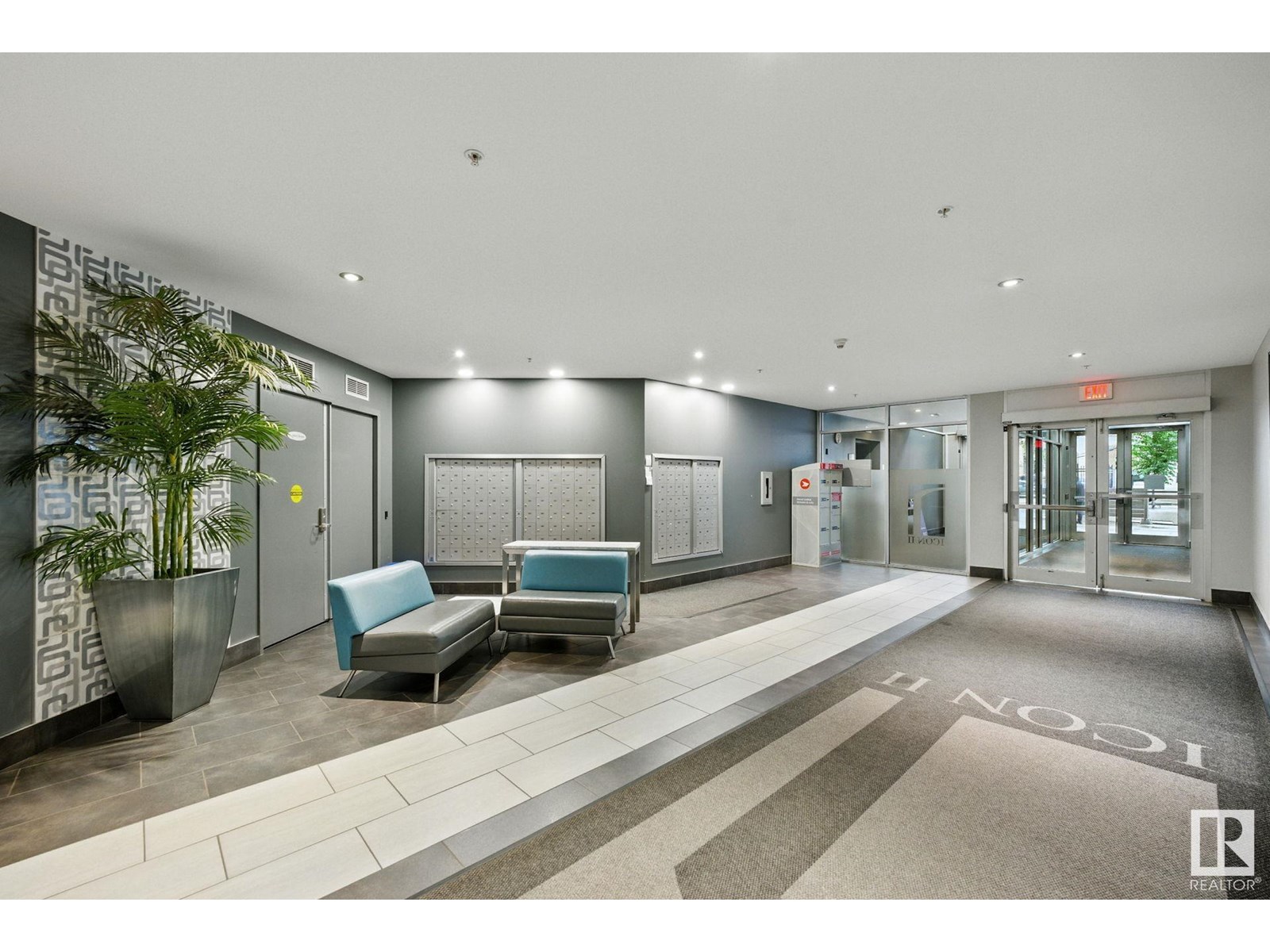 #701 10152 104 ST NW