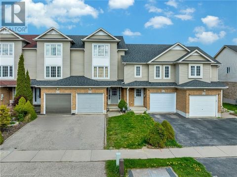 124 DONNENWERTH Drive Kitchener ON N2E4C8