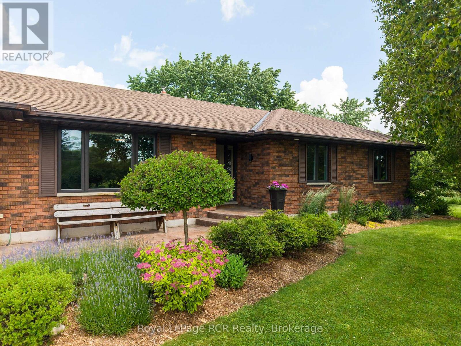 935 27TH STREET W