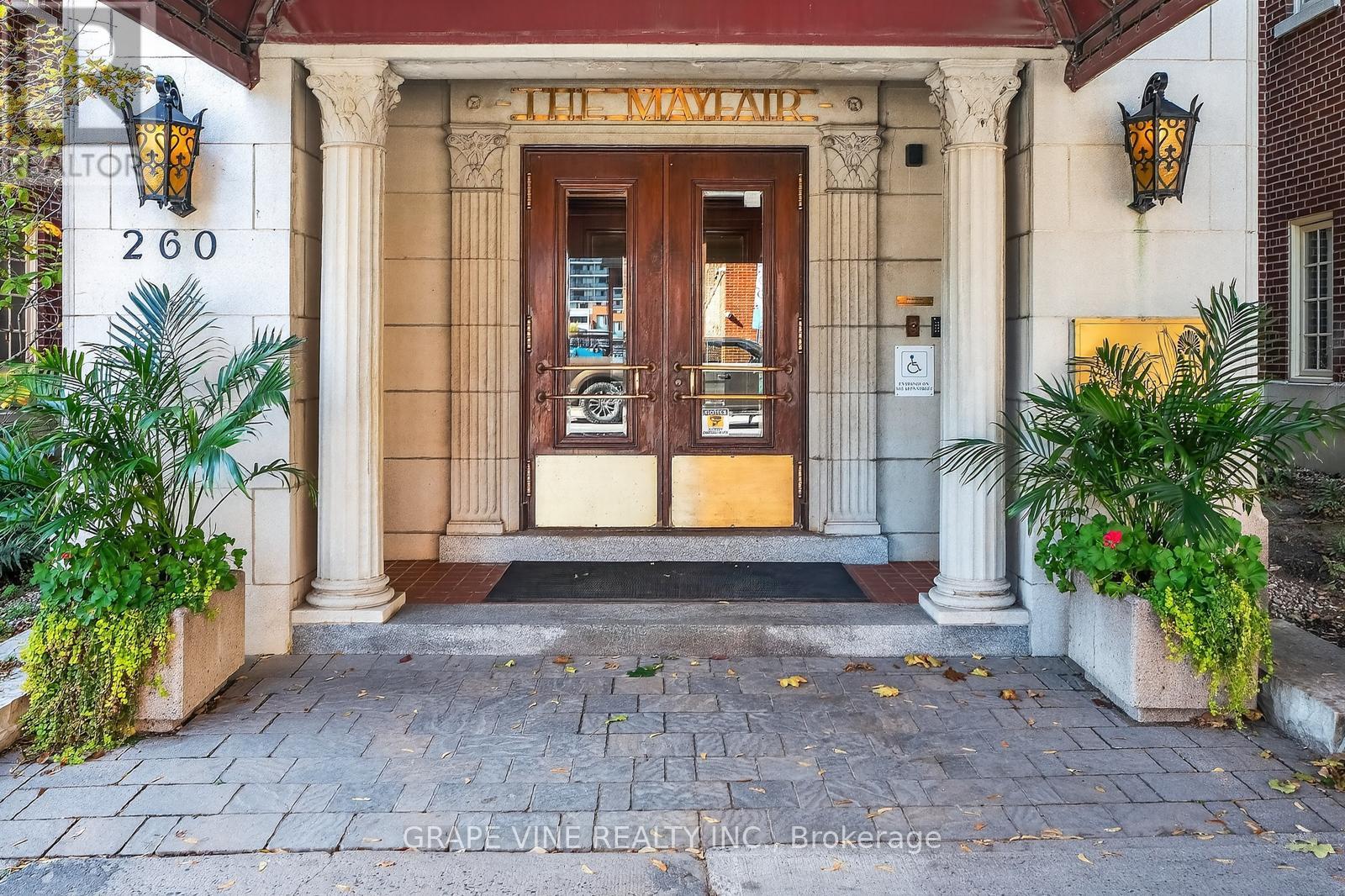 1D - 260 METCALFE STREET