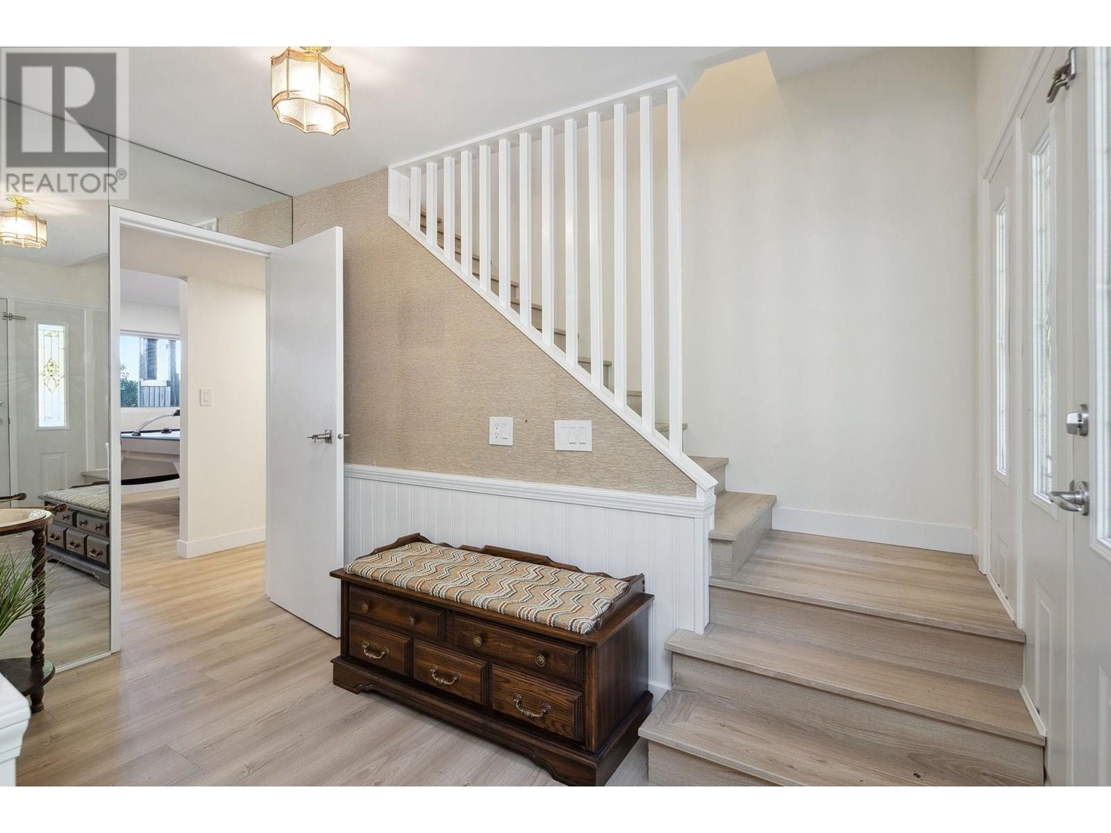 330 BAYVIEW ROAD