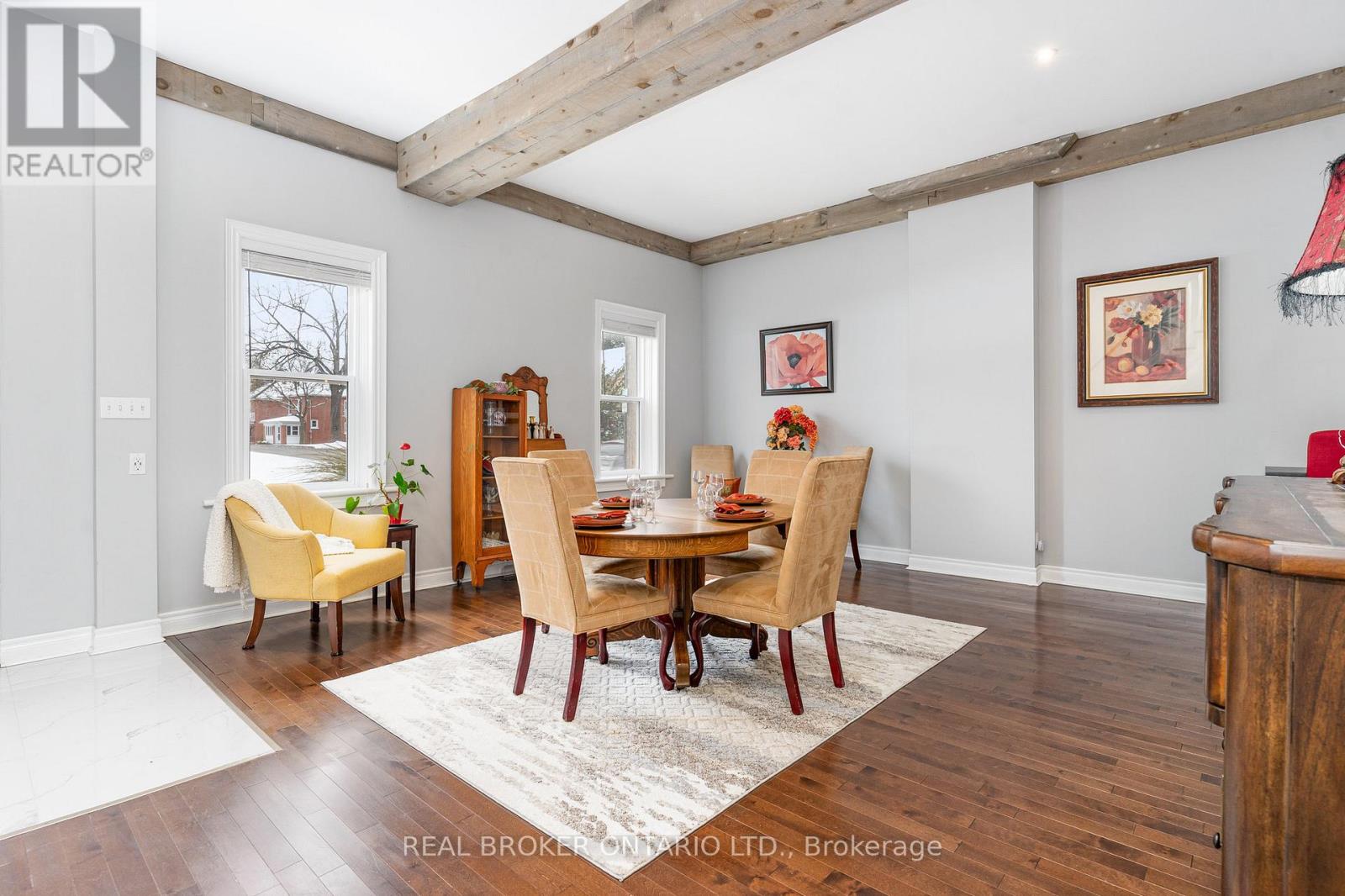 292 LAMBTON STREET W