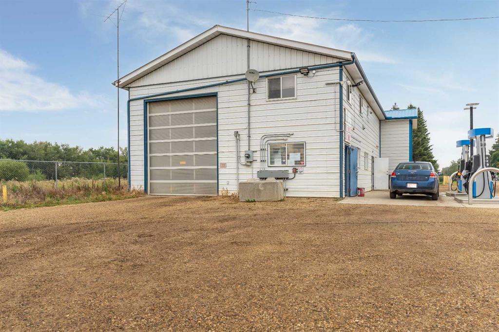 2  Railway Avenue N