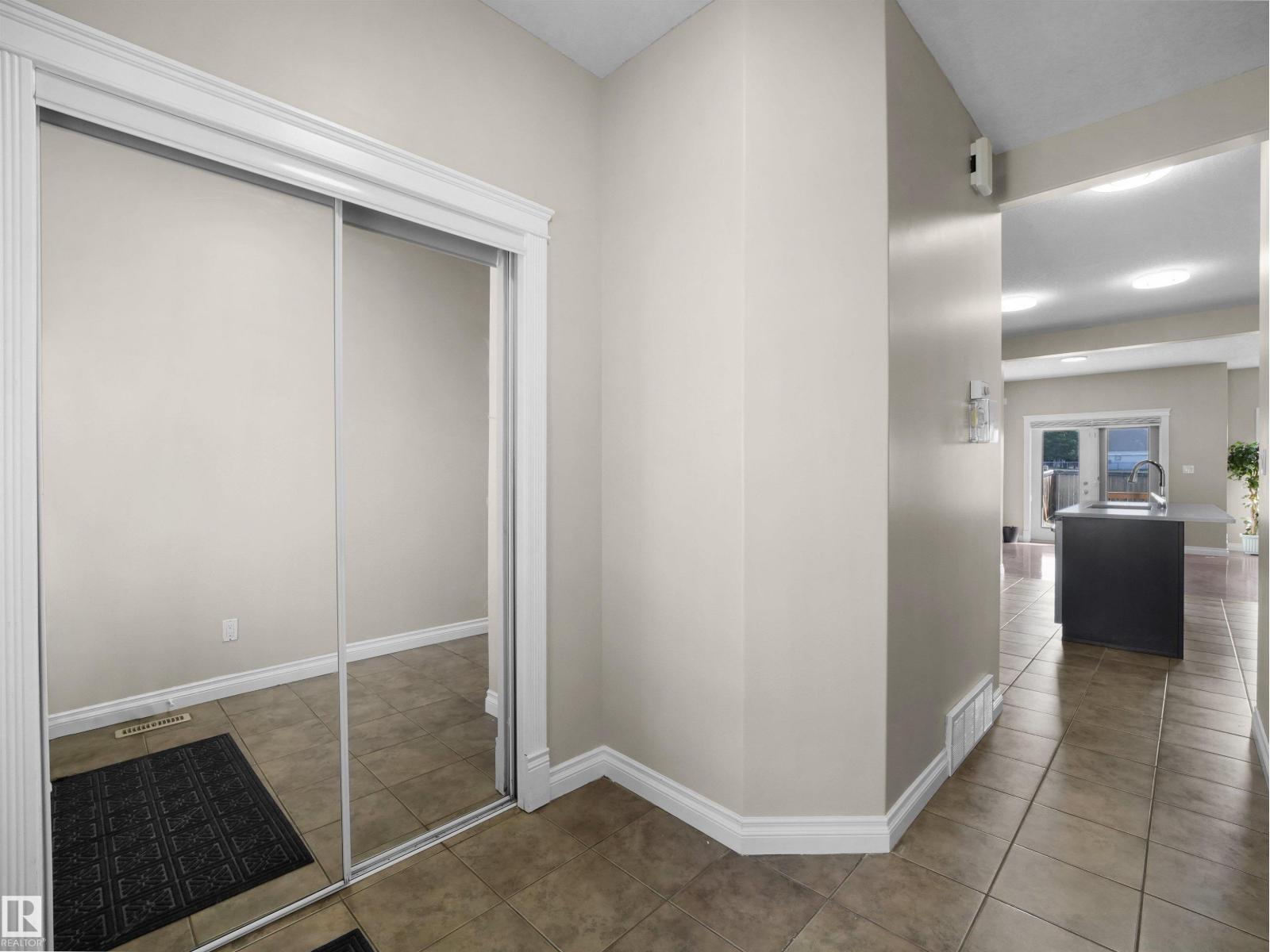 2511 29 ST NW