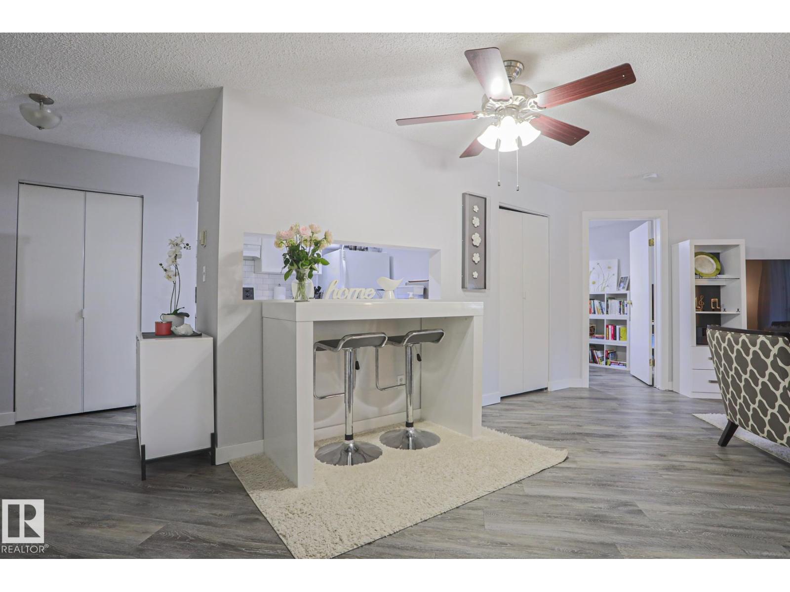 #233 2520 50 ST NW
