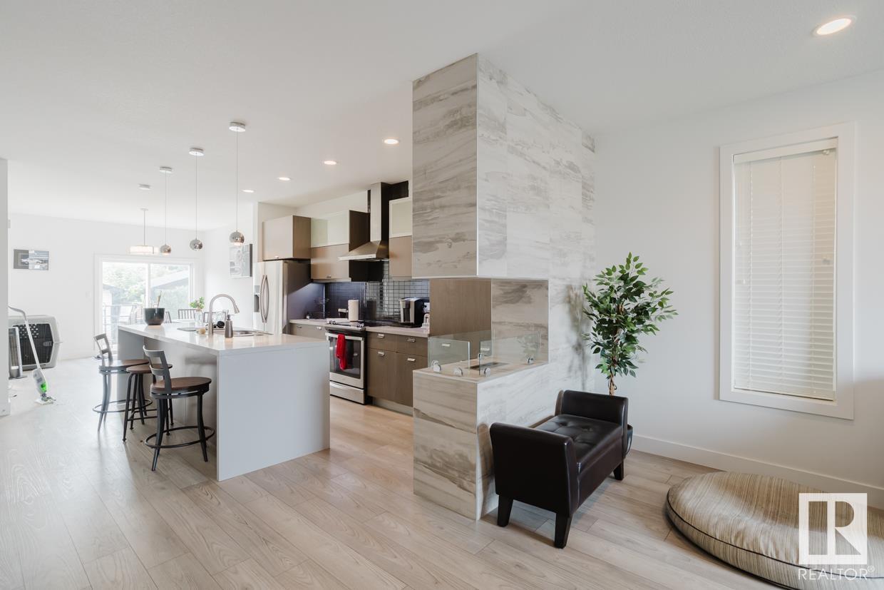 8720 150 ST NW