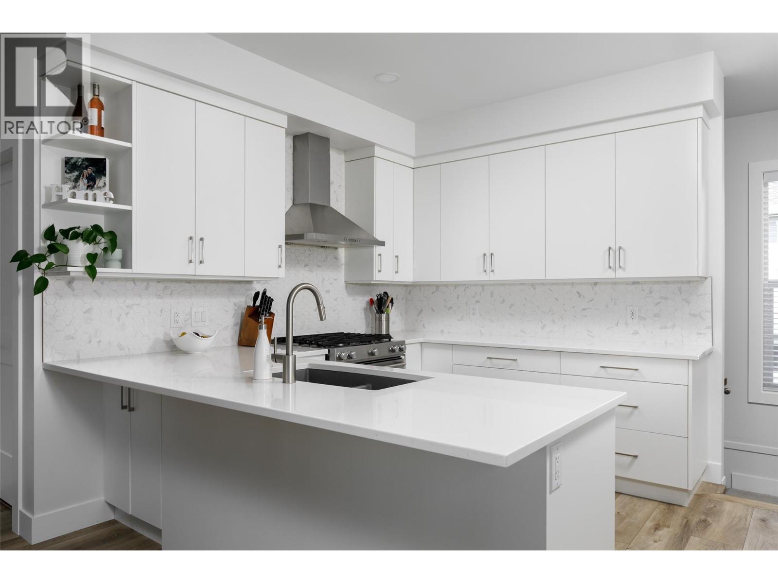 865 Patterson Avenue