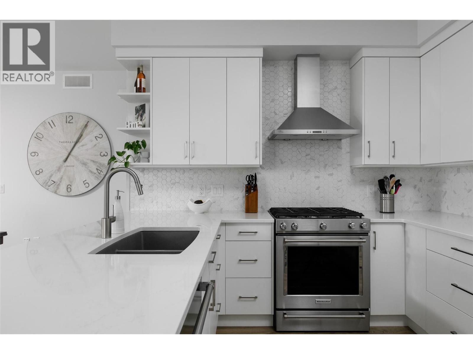 865 Patterson Avenue